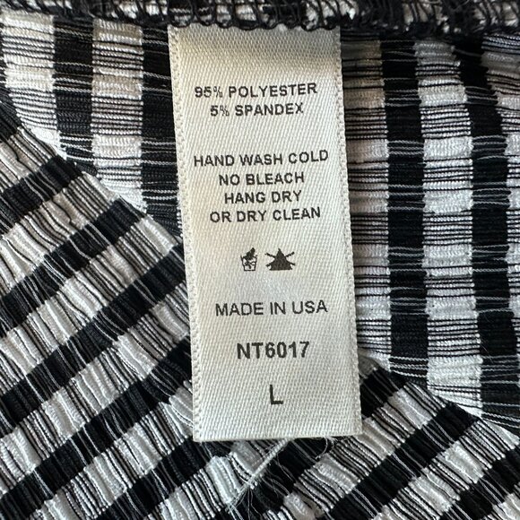 NLT Womens Large Top Mock Neck Textured Stripe Black White Long Sleeve - Picture 6 of 6